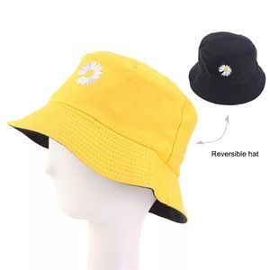Reversible daisy flower bucket hat yellow black